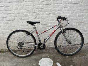 VTT Rockrider 320 taille XS Vélo en dépot-vente Les Mains Dans Le Guidon
