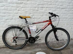 VTT Rockrider Rouge-Gris Vélo en dépot-vente Les Mains Dans Le Guidon