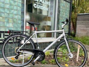 VTC B’Twin Hoperider 300 taille M Vélo en dépot-vente Les Mains Dans Le Guidon