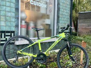 VTT Rockrider 500 de 9 à 12 ans (135 à 150 cm) Vélo en dépot-vente Les Mains Dans Le Guidon